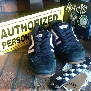 RAD TRUE EMO POP PUNK 2000'S VANS